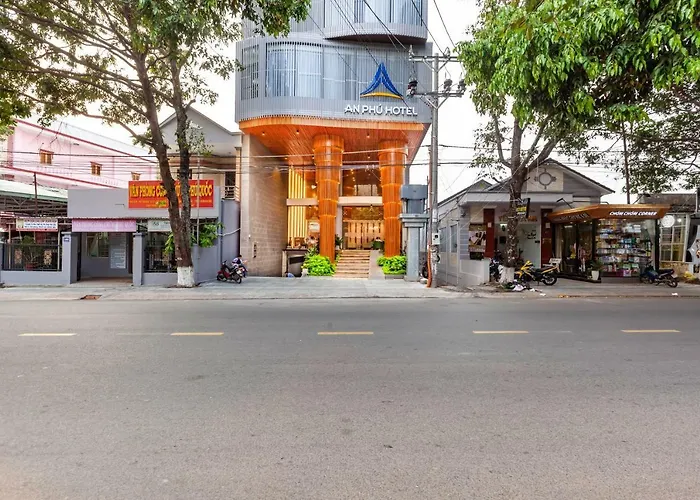 Cheap hotel: An Phu Hotel